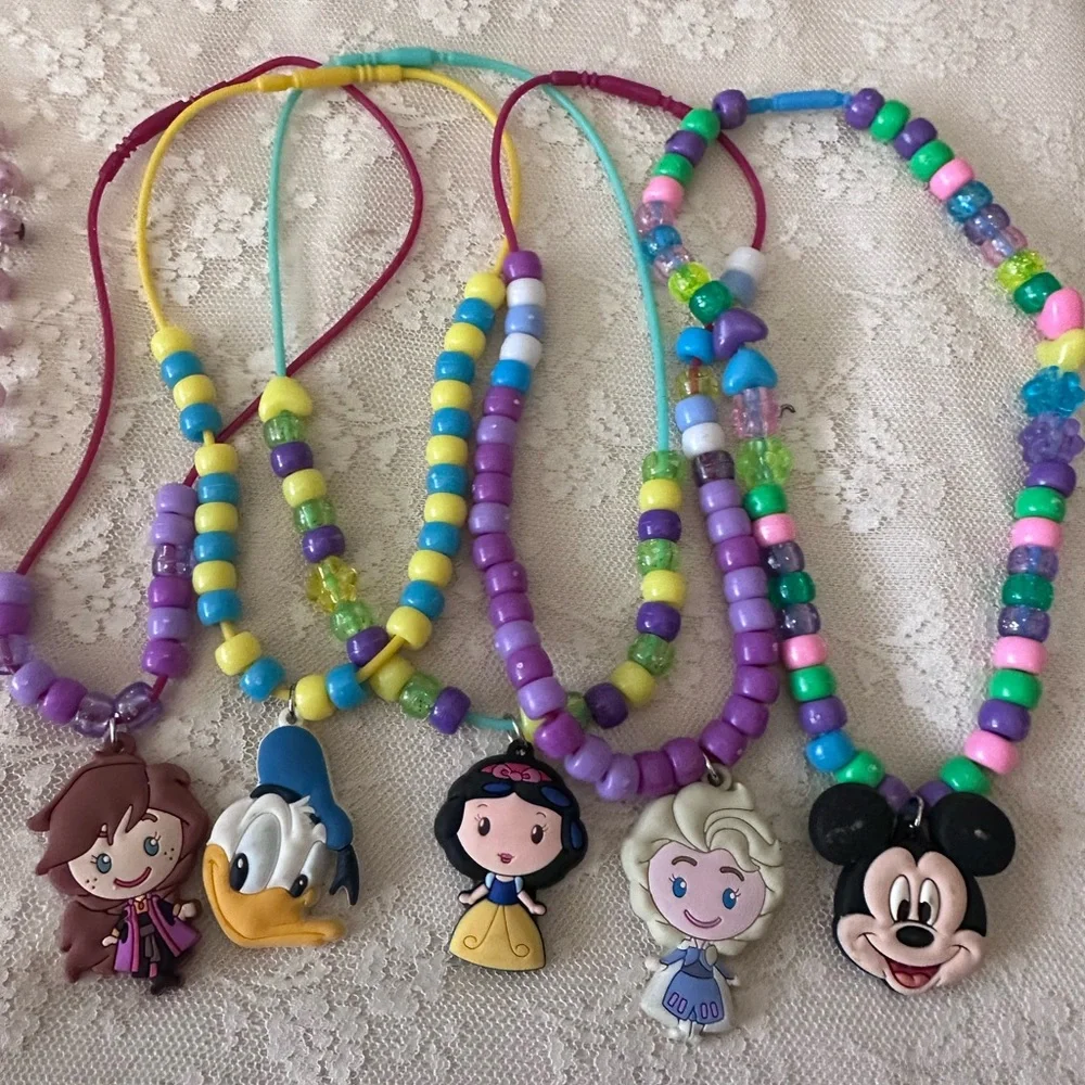 Girls Necklaces Lot of 7 pre owned